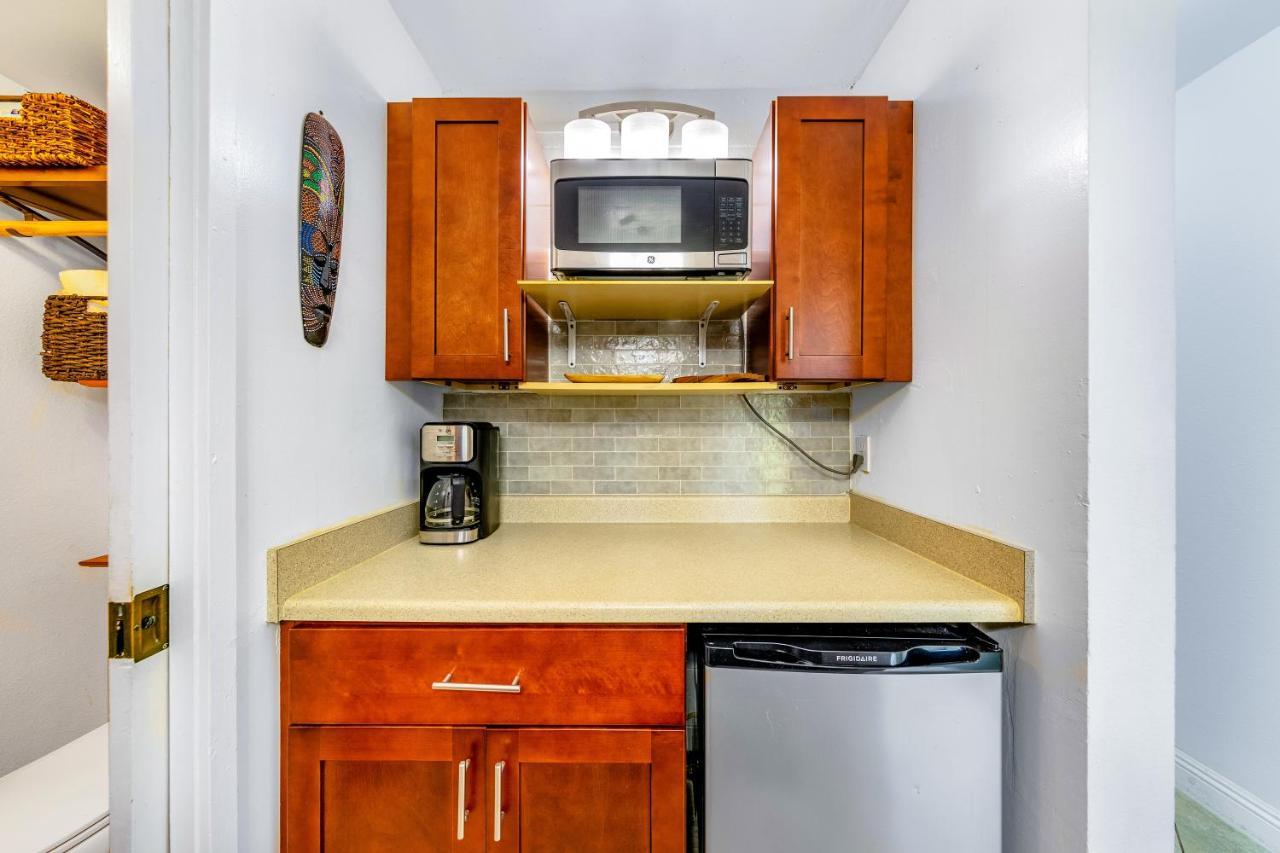 Downtown Hawaiian Paradise Condo With Hot Tub, Pool & Beach - Kona Islander Inn Kailua-Kona Buitenkant foto